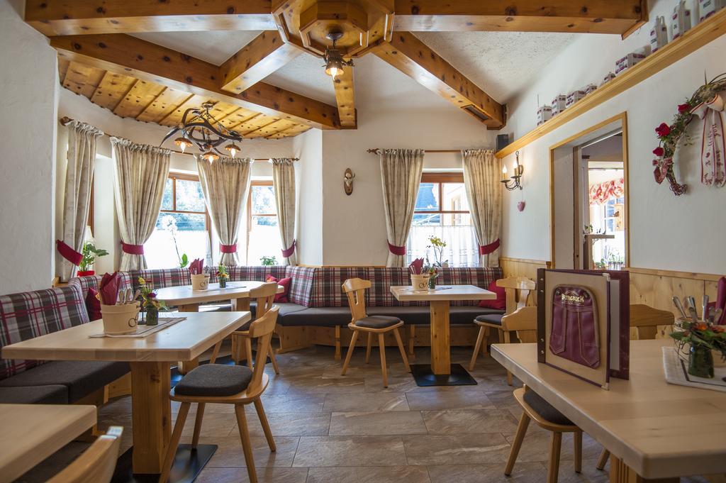 Hotel-Restaurant Burgblick Dorfgastein Esterno foto